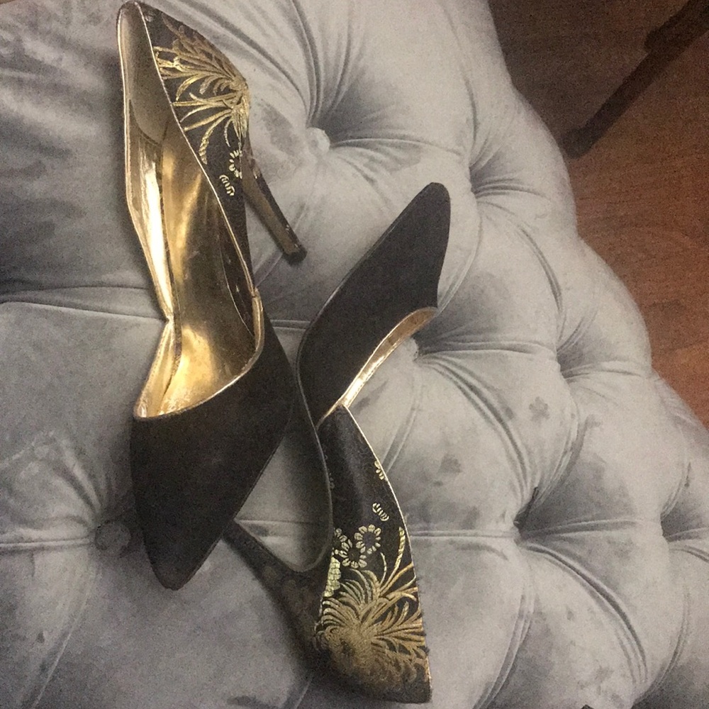 Pointed toe pump - Picture 3 of 4